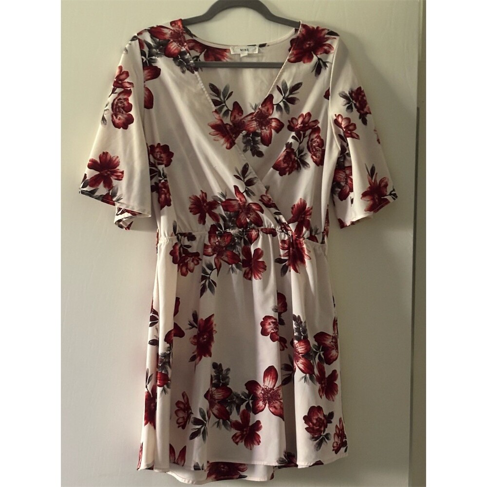 MINE Dress Womens Size M White Burgundy Floral Wrap Mini V-Neck Flutter